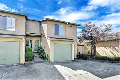 3588 Clifford Ct Unit A, <strong>Castro Valley</strong>, CA 94546 Email Property $2,500 2bd 1ba 800 sq. . Room for rent castro valley
